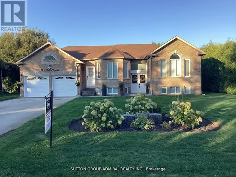 11 Club Court Wasaga Beach ON L9Z 1J8