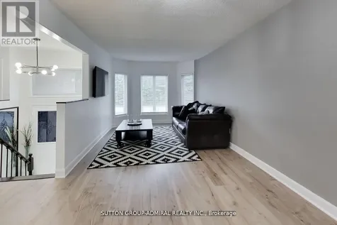 11 Club Court Wasaga Beach ON L9Z 1J8