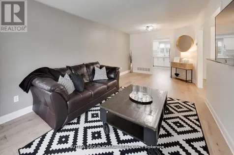 11 Club Court Wasaga Beach ON L9Z 1J8