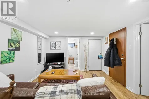 172 Cobourg Street Ottawa ON K1N 8H5