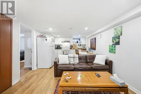 172 Cobourg Street Ottawa ON K1N 8H5