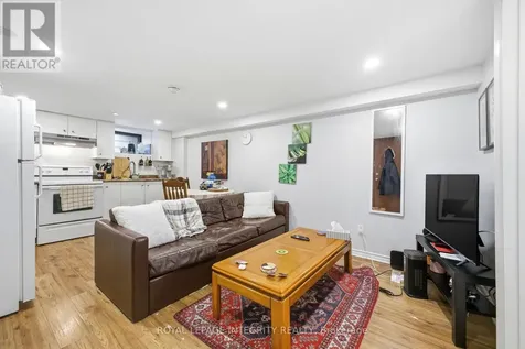 172 Cobourg Street Ottawa ON K1N 8H5
