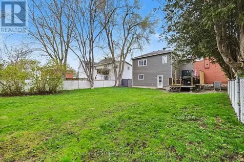 13 Lombard Street Smiths Falls ON K7A 4E8