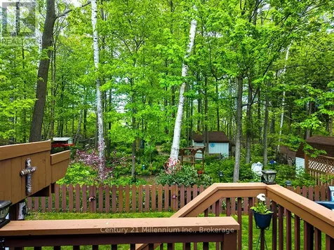 15 Brillinger Drive Wasaga Beach ON L9Z 1L4