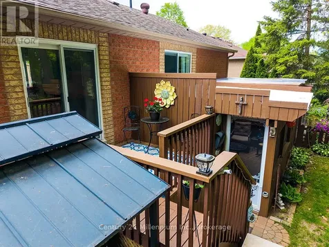 15 Brillinger Drive Wasaga Beach ON L9Z 1L4