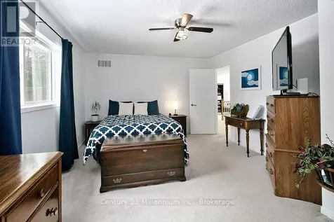 15 Brillinger Drive Wasaga Beach ON L9Z 1L4