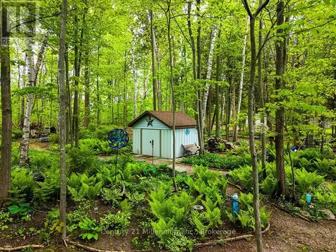 15 Brillinger Drive Wasaga Beach ON L9Z 1L4