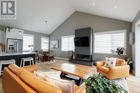 30 Gordon Crescent Meaford ON N4L 0A9
