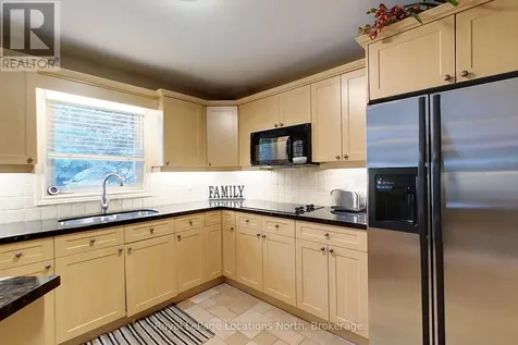 63 Fairway Avenue Meaford ON N4L 1X8