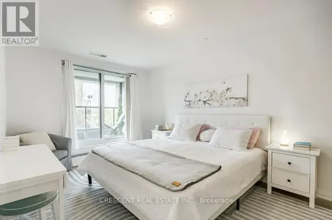 99 Eagle Rock Way Vaughan ON L6A 5A7