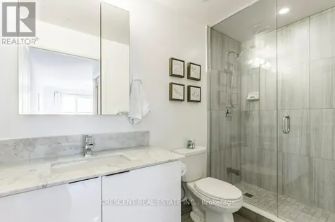 99 Eagle Rock Way Vaughan ON L6A 5A7