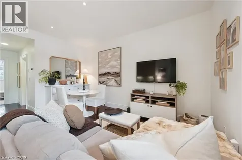 133 Park Street Waterloo ON N2L 6L7