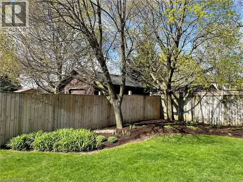 44 Crane Crescent Elmira ON N3B 3M3