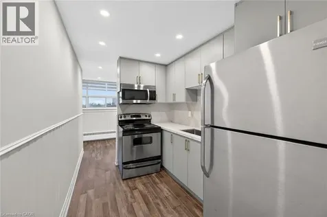 212 Kerr Street Oakville ON L6K 3B1