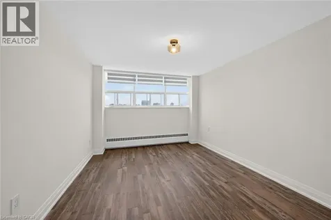 212 Kerr Street Oakville ON L6K 3B1