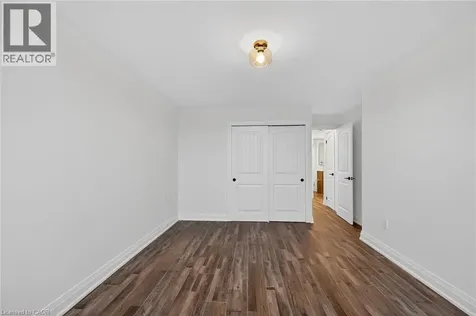 212 Kerr Street Oakville ON L6K 3B1