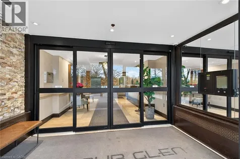 212 Kerr Street Oakville ON L6K 3B1