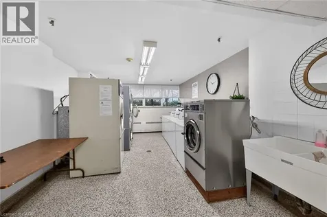 212 Kerr Street Oakville ON L6K 3B1