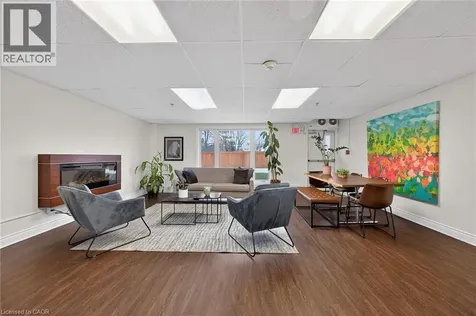 212 Kerr Street Oakville ON L6K 3B1
