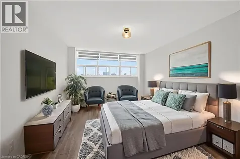212 Kerr Street Oakville ON L6K 3B1