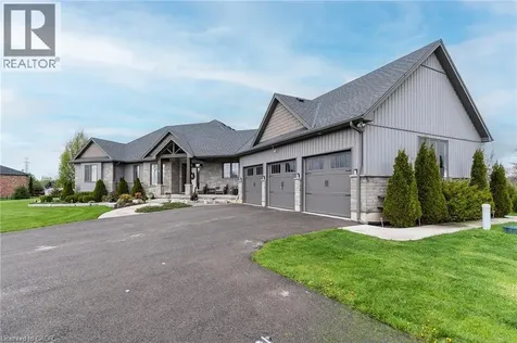 6 Macneil Court Brantford ON N3S 0G3