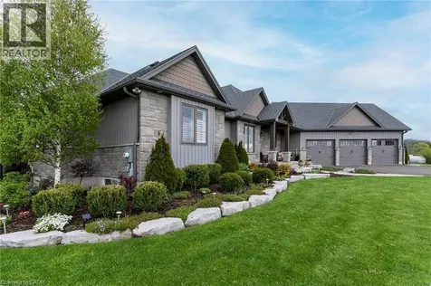 6 Macneil Court Brantford ON N3S 0G3