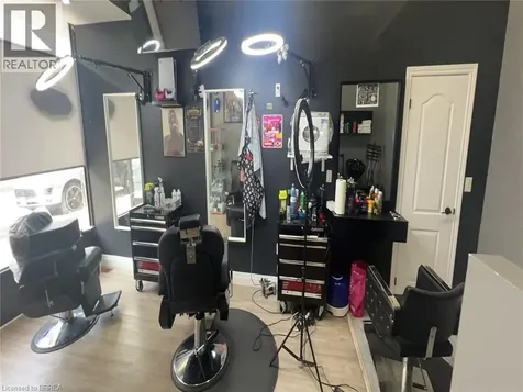 84 Colborne Street Brantford ON N3T 2G5