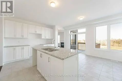 152 Thicketwood Avenue Barrie ON L6J 0W8
