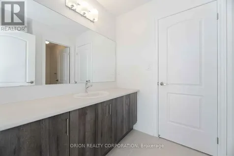 152 Thicketwood Avenue Barrie ON L6J 0W8