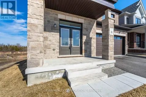 152 Thicketwood Avenue Barrie ON L6J 0W8