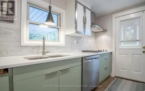 5 Willow Landing Innisfil ON L9S 1M7
