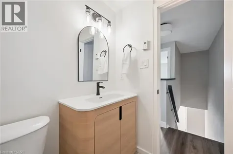 219 Kingswood Drive Kitchener ON N2E 3J4