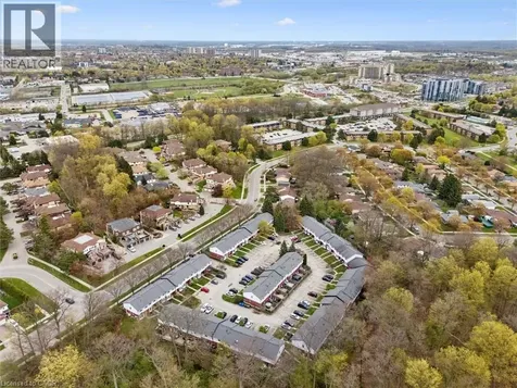 219 Kingswood Drive Kitchener ON N2E 3J4