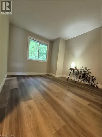 219 Kingswood Drive Kitchener ON N2E 3J4