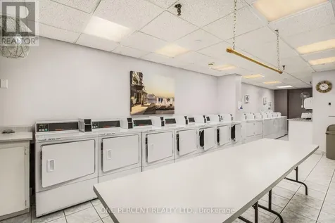 158B Mcarthur Avenue Ottawa ON K1L 8C9