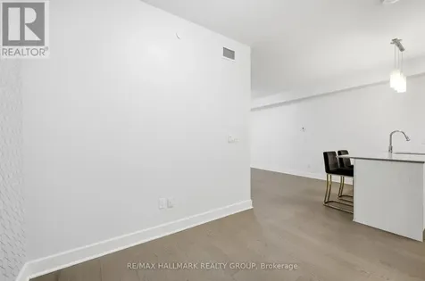 255 Bay Street Ottawa ON K1R 0C5