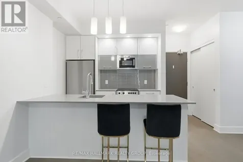 255 Bay Street Ottawa ON K1R 0C5