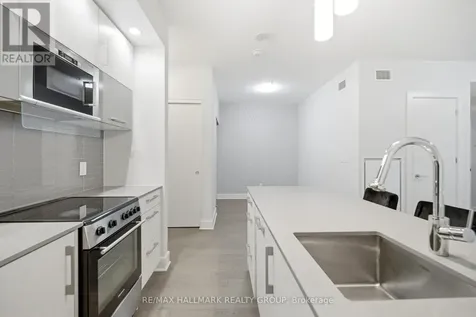 255 Bay Street Ottawa ON K1R 0C5