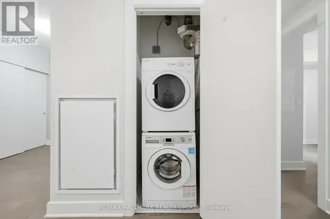 255 Bay Street Ottawa ON K1R 0C5