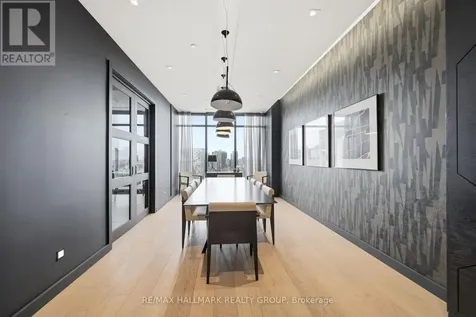255 Bay Street Ottawa ON K1R 0C5