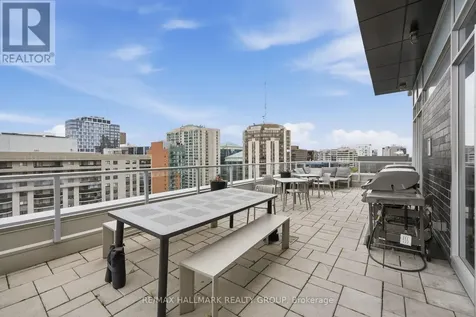 255 Bay Street Ottawa ON K1R 0C5