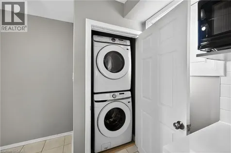 76 Terrace Drive Hamilton ON L9A 2Y6