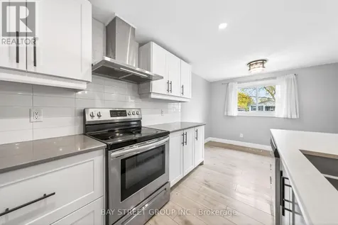 41 Helene Crescent Waterloo ON N2L 5E6