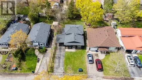 41 Helene Crescent Waterloo ON N2L 5E6