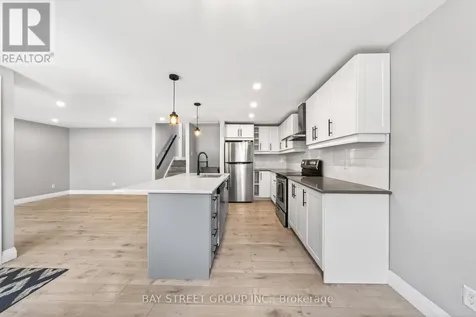41 Helene Crescent Waterloo ON N2L 5E6