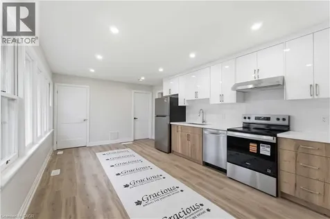 124 Mcelroy Road East Hamilton ON L9A 1Y9