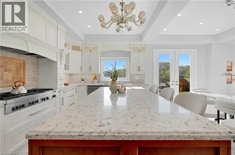 7 Riesling Court Hamilton ON L8G 0B4