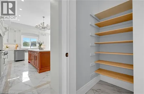 7 Riesling Court Hamilton ON L8G 0B4