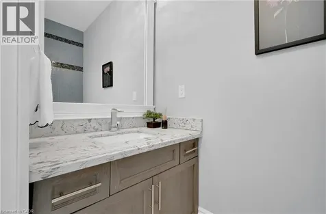 7 Riesling Court Hamilton ON L8G 0B4