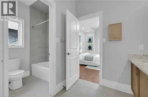 7 Riesling Court Hamilton ON L8G 0B4